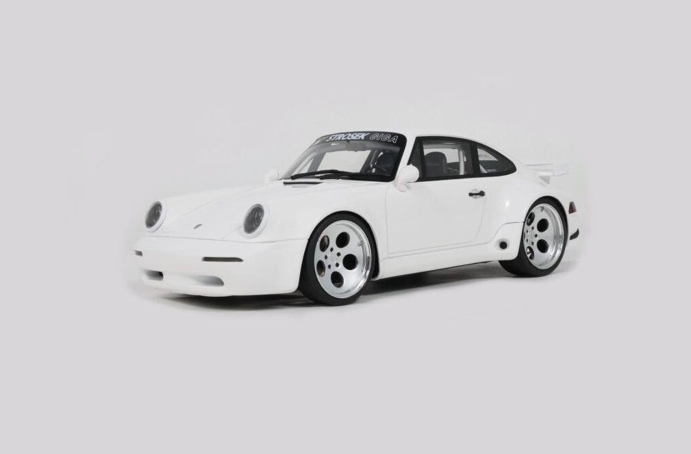 Strosek Giga 2024 Wit - 1:18